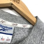 vintage_reebok_grey_essential_logo_sweatshirt_s0102