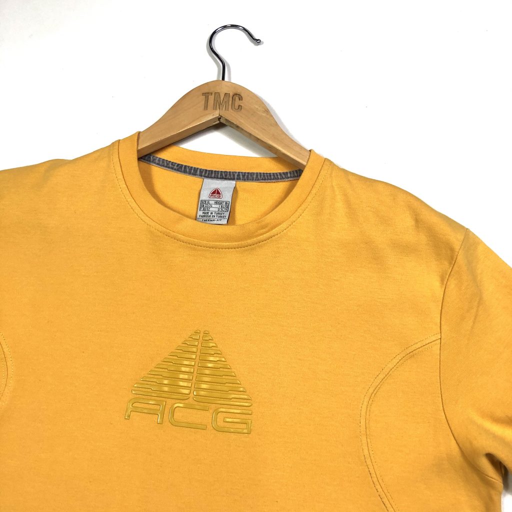 vintage_nike_acg_yellow_3d_printed_logo_t_shirt_a0222