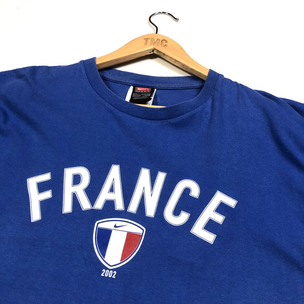 vintage nike blue 2002 france football team t-shirt_ with henry on the back