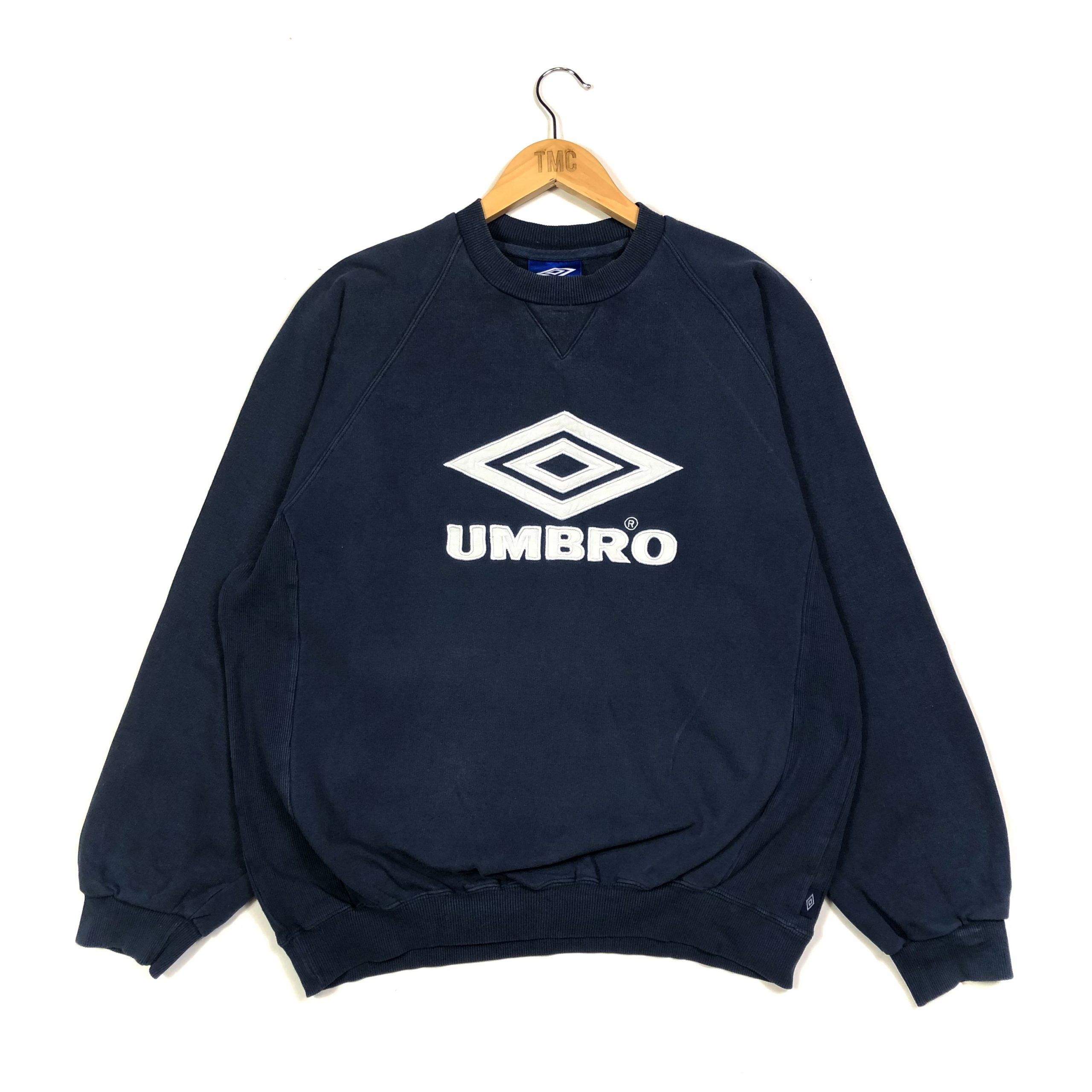 90's Umbro Embroidered Sweatshirt - Navy - XL - TMC Vintage Clothing