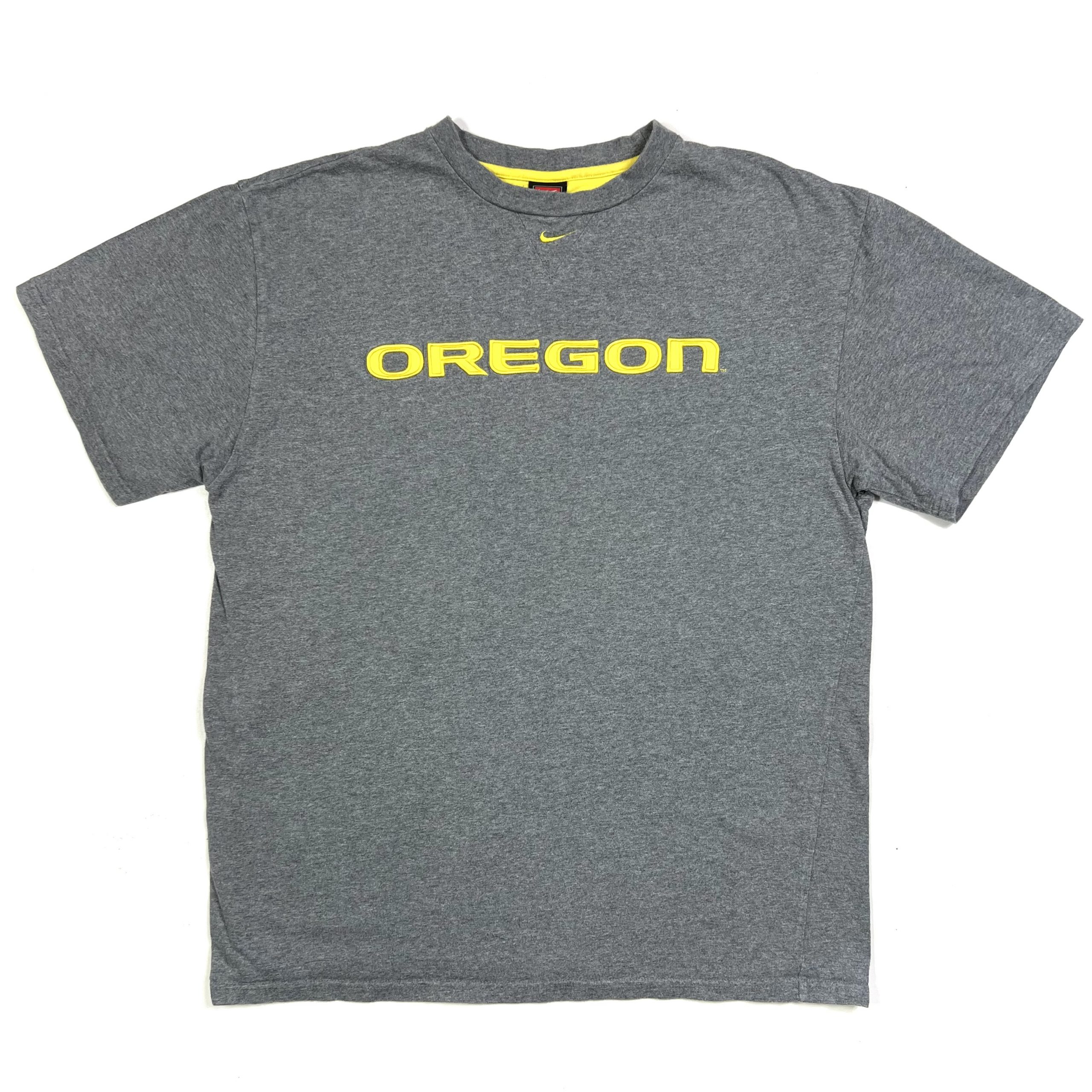 Nike Oregon T-Shirt - Grey - L - TMC Vintage - Vintage Clothing