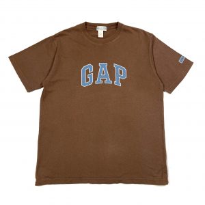 Vintage GAP brown t-shirt with blue “GAP” print