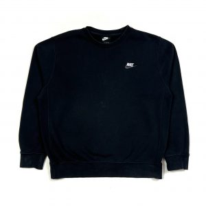 A black Nike Club essential sweatshirt