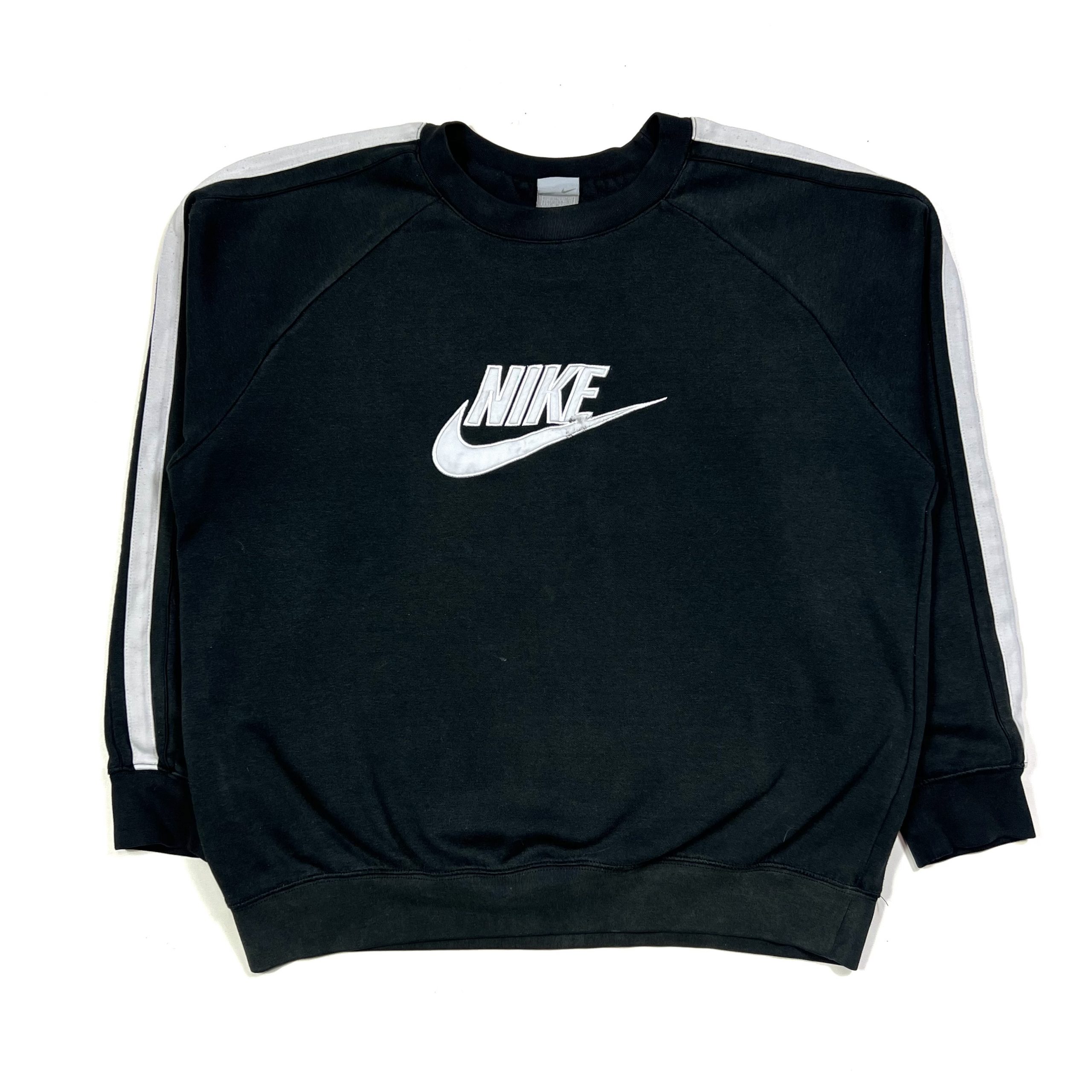 Nike Embroidered Sweatshirt - Black - TMC Vintage - Vintage Clothing
